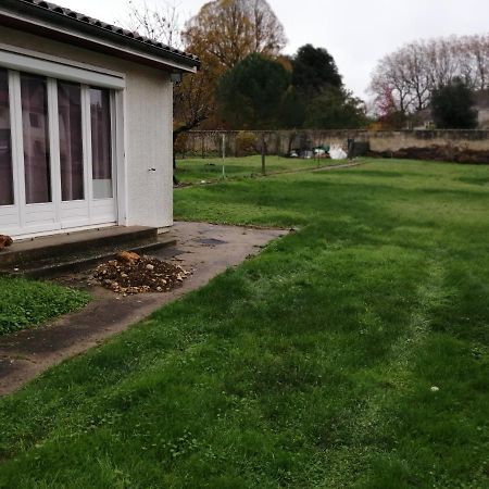 La Pomponnette Bed & Breakfast Bouresse Exterior photo